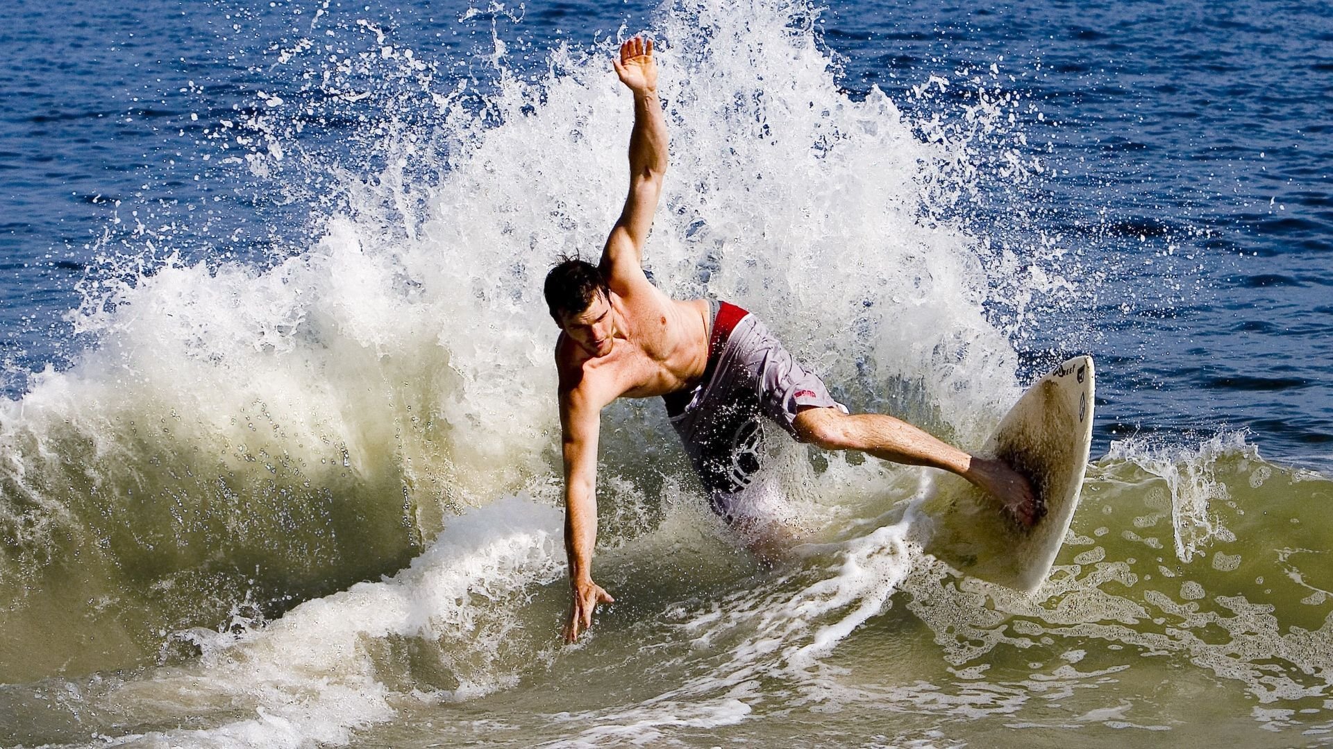 MK体育互动-滕哈格：重回故里还是再次挑战英超，滕哈格续约